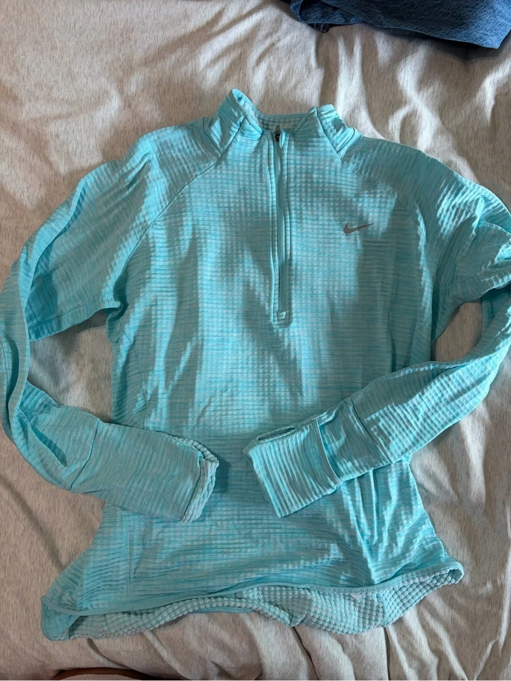 Nike Dry Fit Long Sleeve Light Sweatshirt